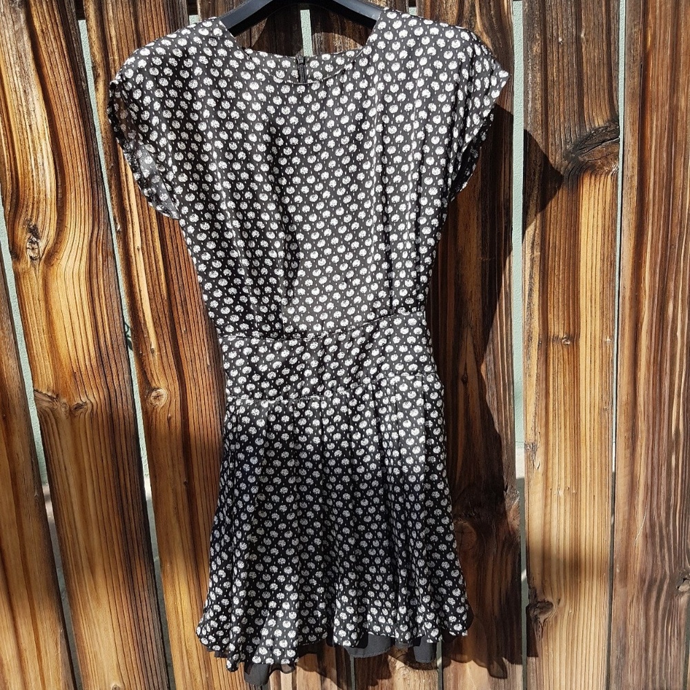 Cute silk dress with dandelion pattern
